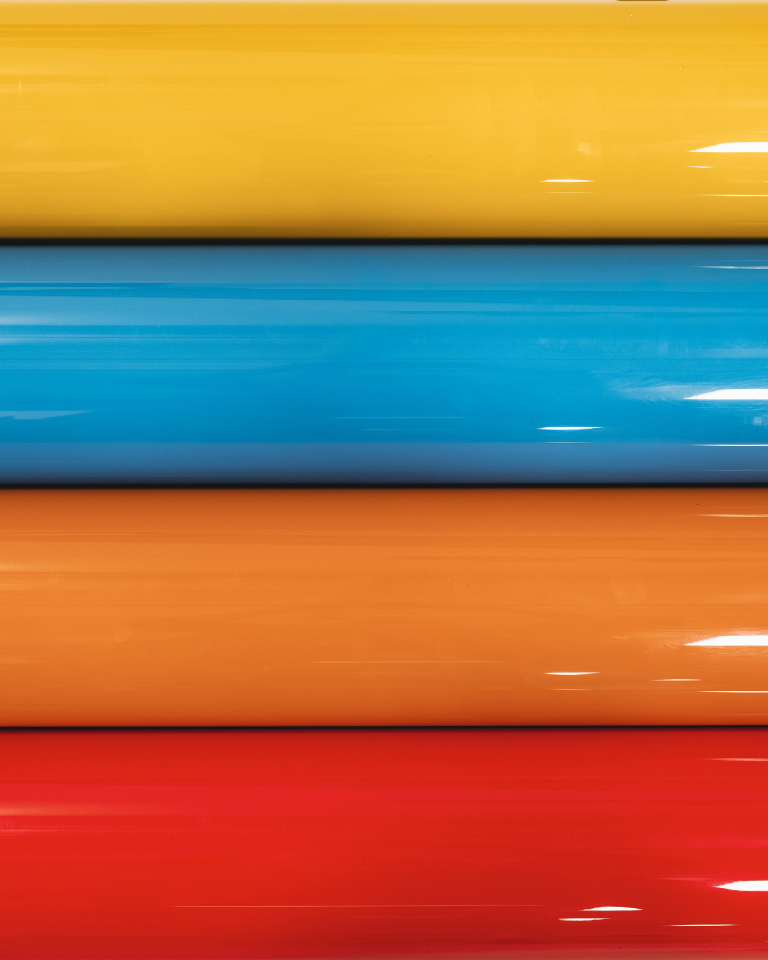 Color PPF – i livfulla, färgrika lacktoner Color PPF – färgstarka skyddsfilmer i nyanser av rött, orange, blått och gult
